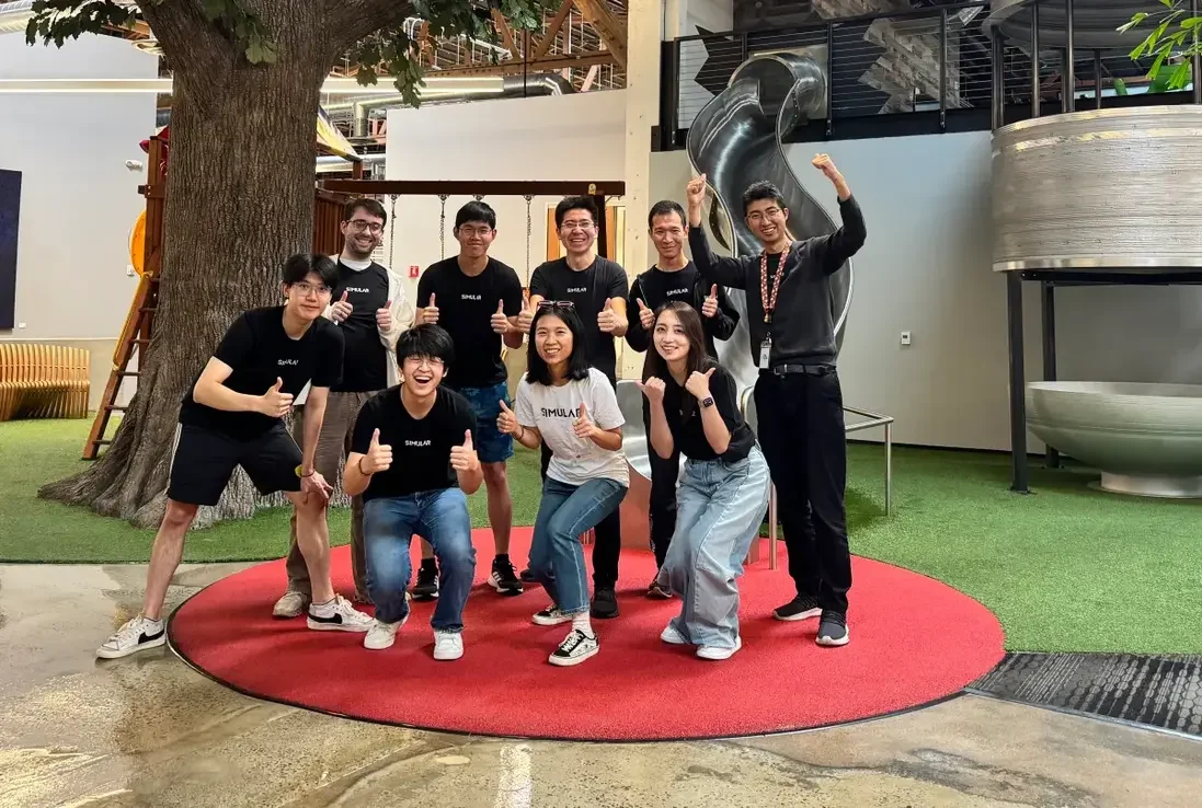 AI‑агенты,нейросимволический ИИ,автоматизация задач,LLM‑галлюцинации,Simular