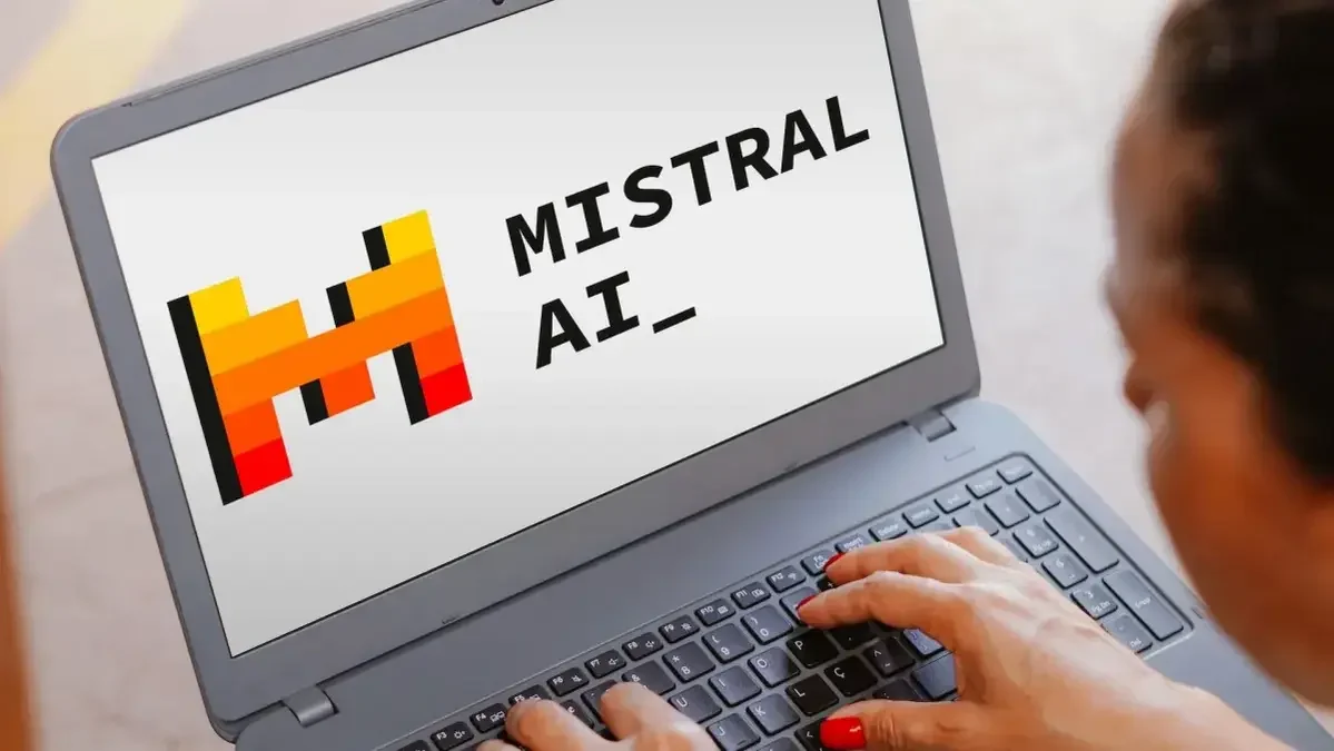 искусственный интеллект,Mistral,модели ИИ,корпоративные решения,открытый AI